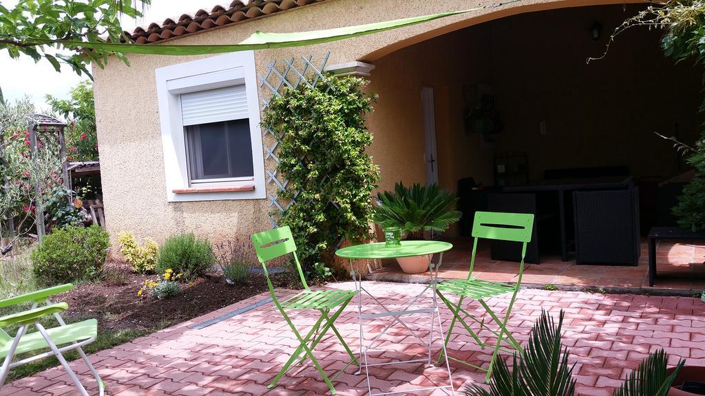 Petit studio au calme Villa La Crau Exterior foto
