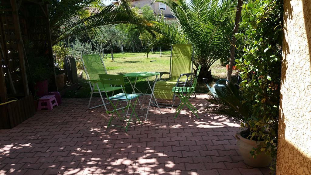 Petit studio au calme Villa La Crau Exterior foto